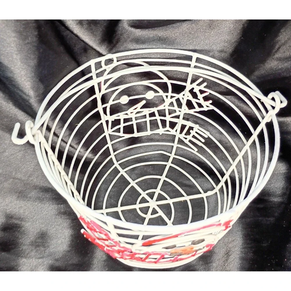Wire Snowman Basket with Handle
